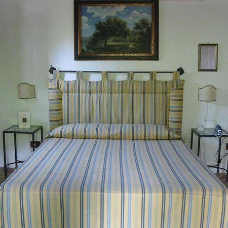 Villa Crapa Licca Ventimiglia di Sicilia Zimmer foto