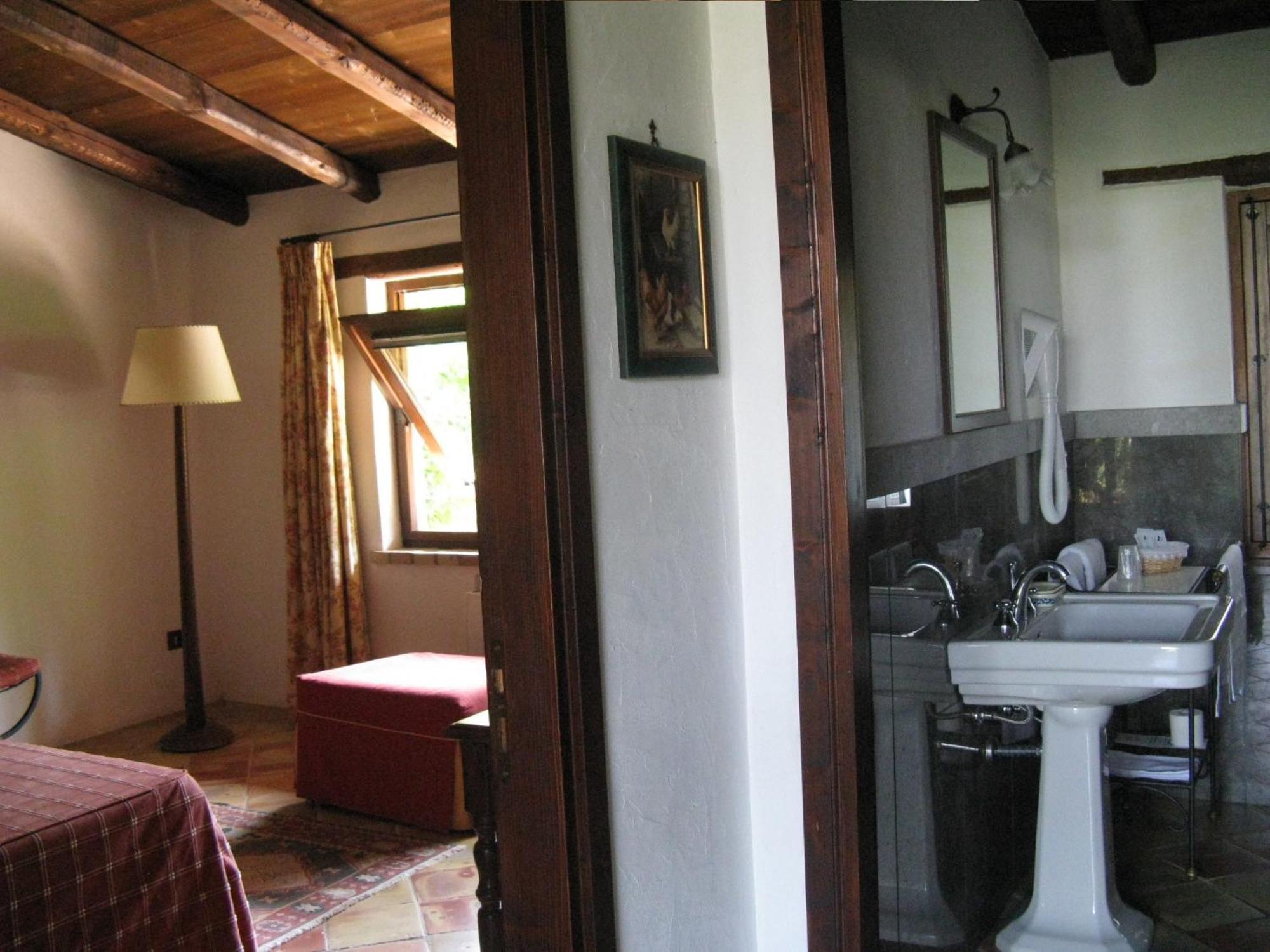 Villa Crapa Licca Ventimiglia di Sicilia Zimmer foto