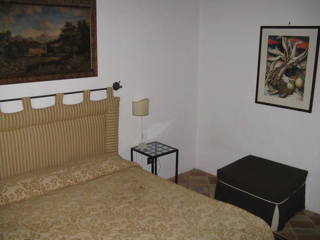 Villa Crapa Licca Ventimiglia di Sicilia Zimmer foto