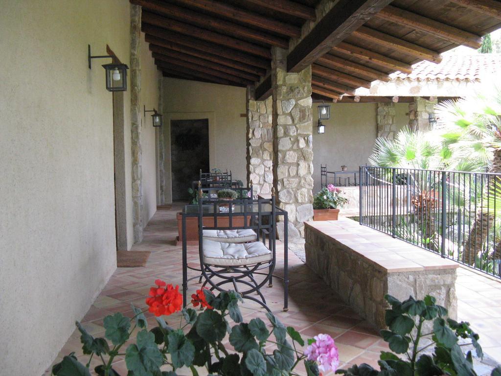 Villa Crapa Licca Ventimiglia di Sicilia Zimmer foto