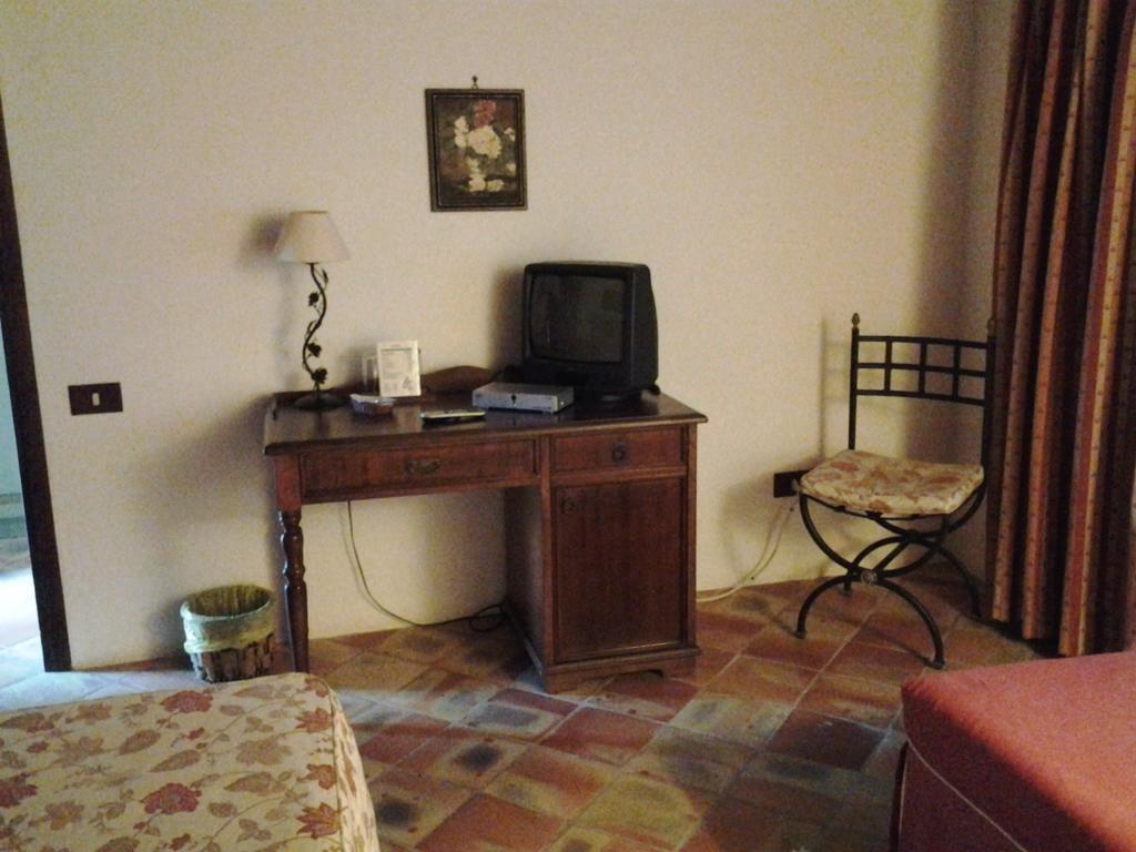 Villa Crapa Licca Ventimiglia di Sicilia Zimmer foto